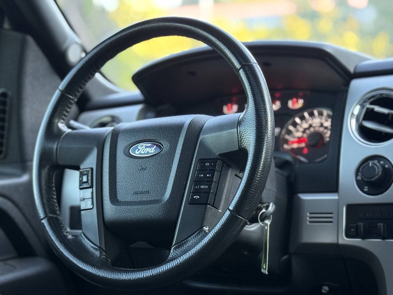 Used 2013 Ford F150 FX4 w/ Luxury Equipment Group AWD/4WD image 10