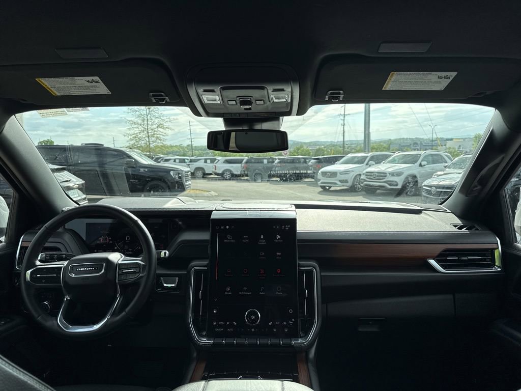 Used 2025 GMC Yukon Denali AWD/4WD image 20