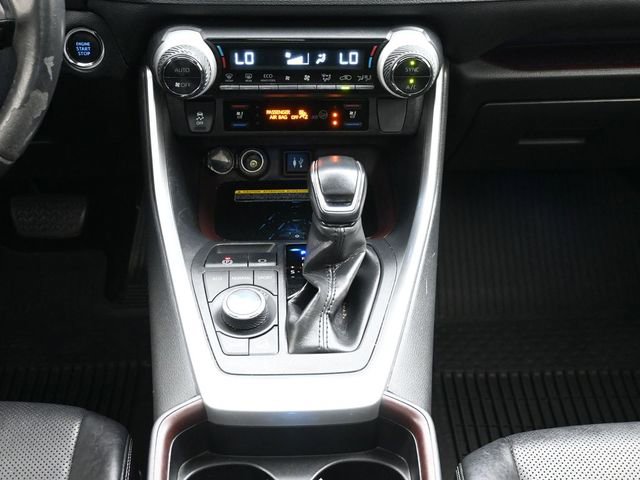 Used 2019 Toyota RAV4 Limited w/ Advanced Technology Package image 24