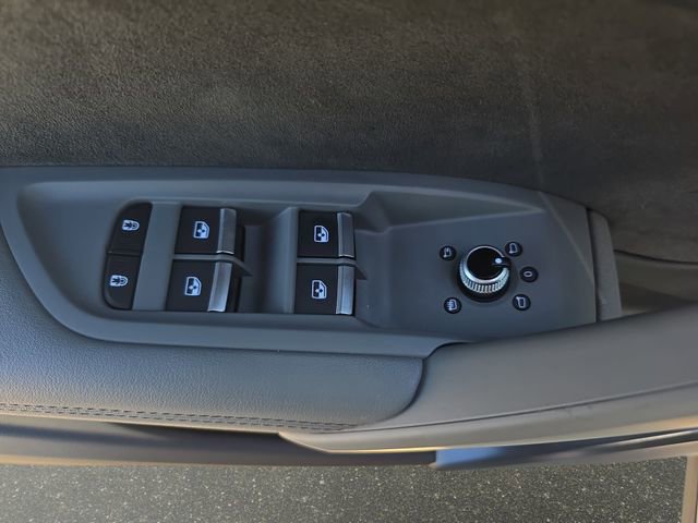 Used 2022 Audi SQ5 Premium Plus w/ Premium Plus Package image 31