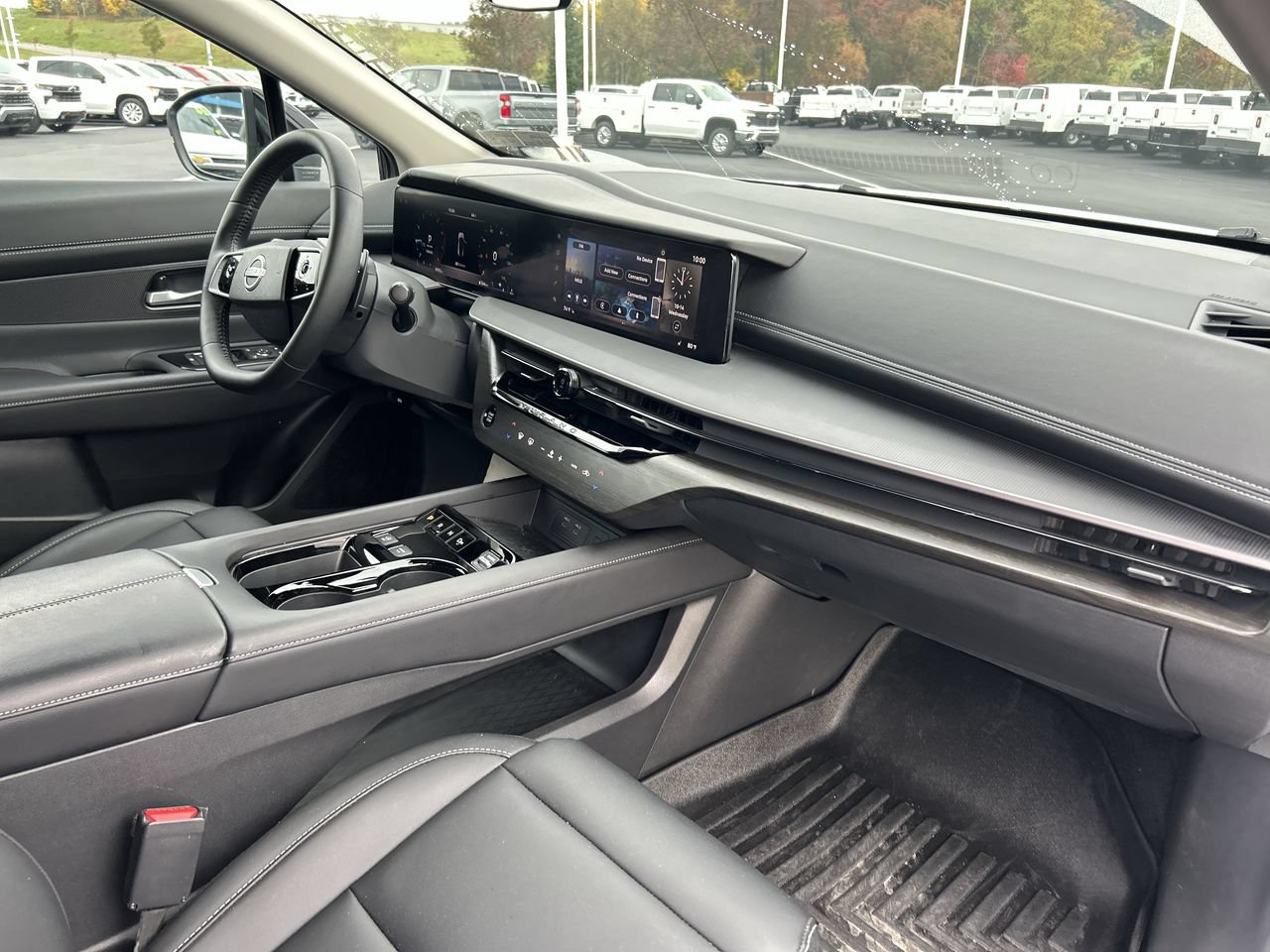 Used 2025 Nissan Murano SV AWD/4WD image 14