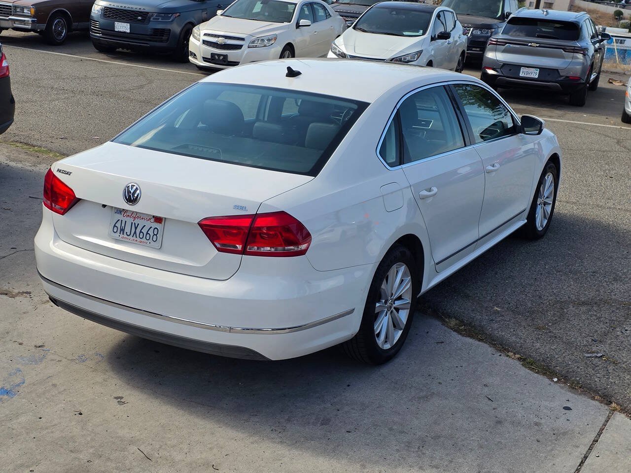 Used 2012 Volkswagen Passat 2.5 SEL Premium FWD image 16