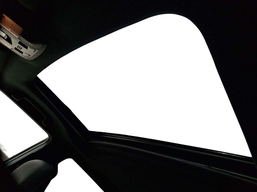 Used 2023 Lexus GX 460 Premium w/ Accessory Package image 15