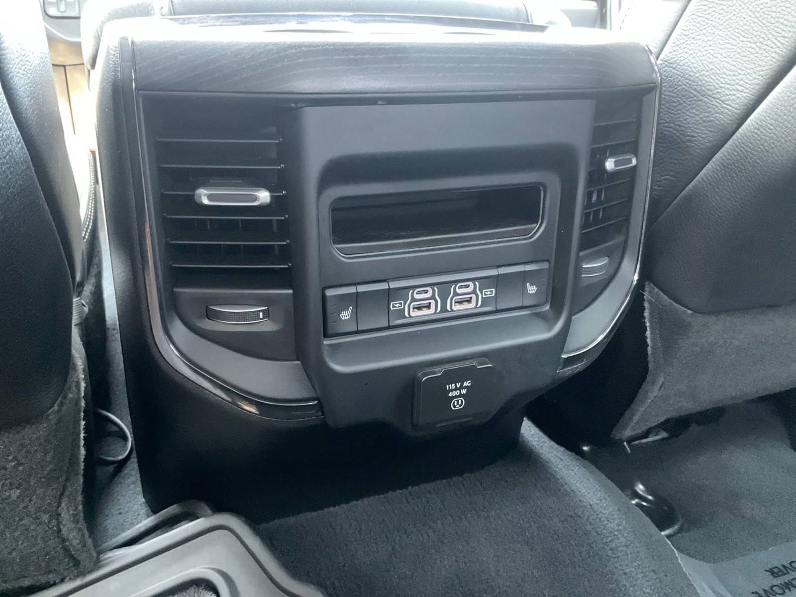 Used 2024 RAM 3500 Limited image 29