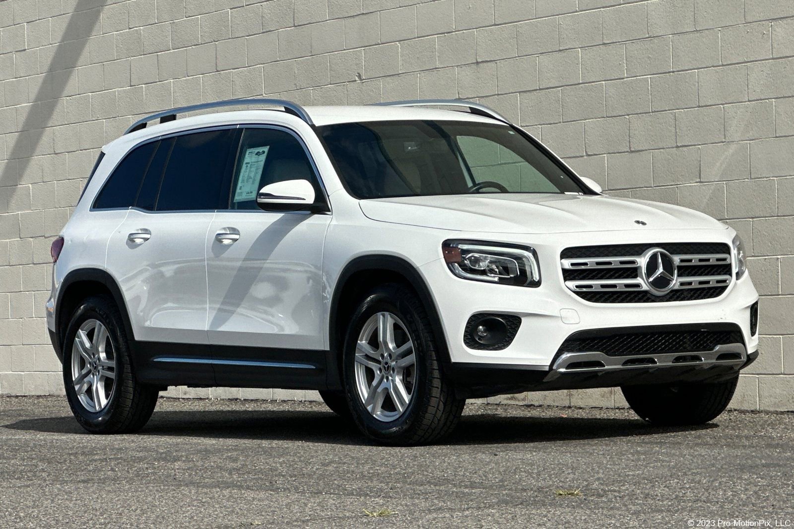 Used 2022 Mercedes-Benz GLB 250 image 1
