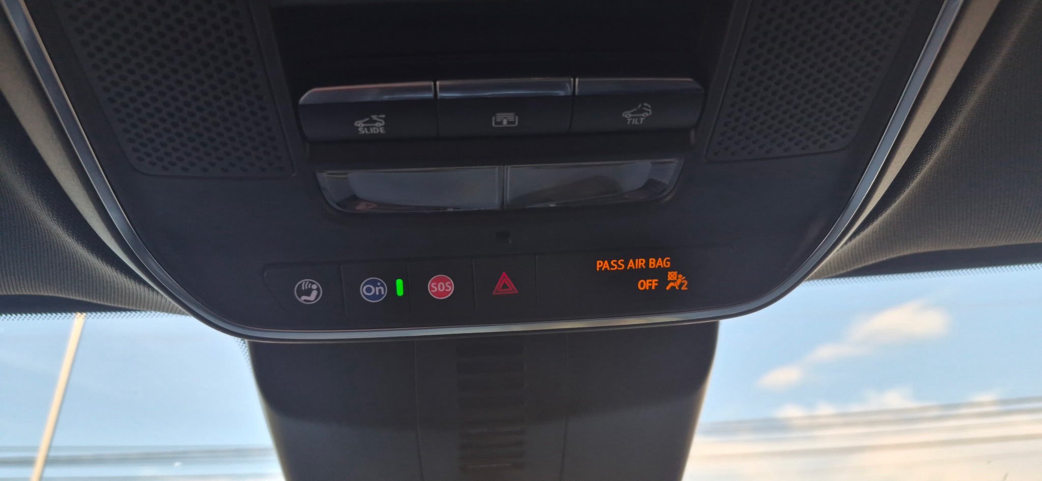 Used 2026 Chevrolet Traverse RS AWD/4WD image 11