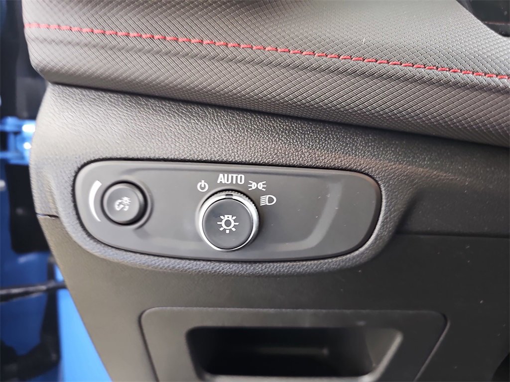 Certified 2024 Chevrolet TrailBlazer RS w/ Driver Confidence Package image 28