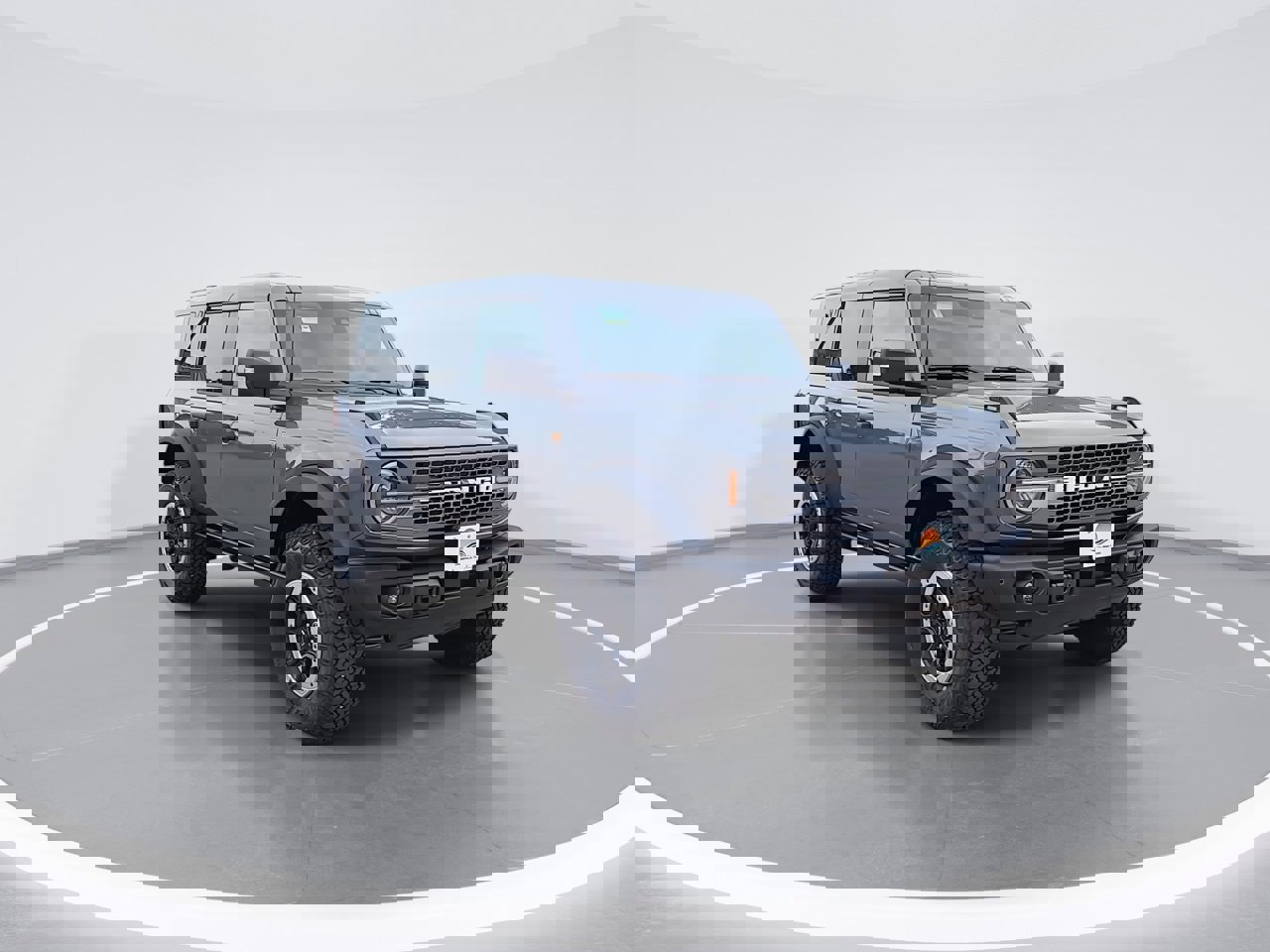 New 2025 Ford Bronco Badlands image 9