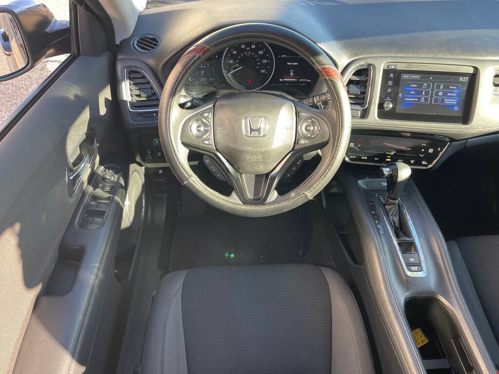 Used 2022 Honda HR-V EX image 2