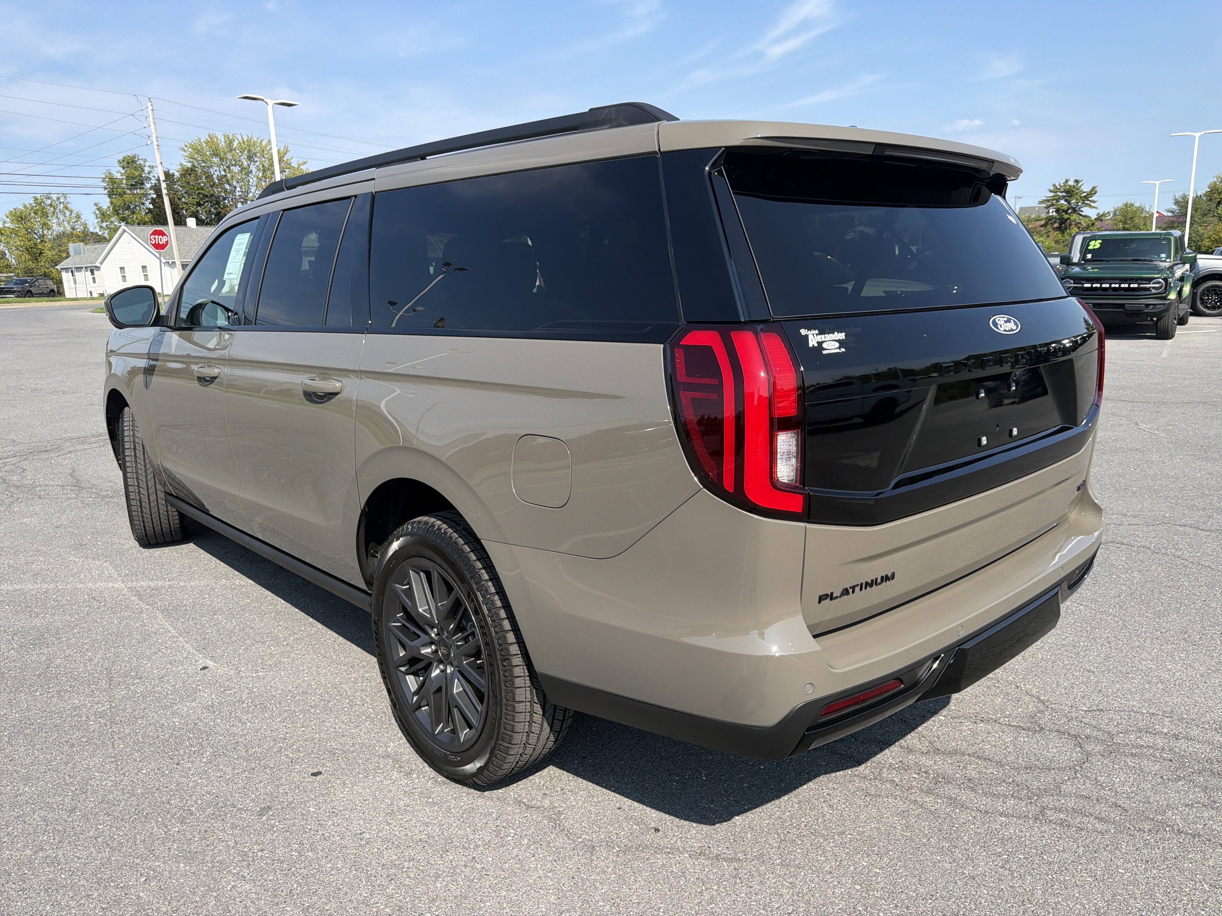 New 2027 Ford Expedition Max Platinum w/ Stealth Appearance Package AWD/4WD image 6