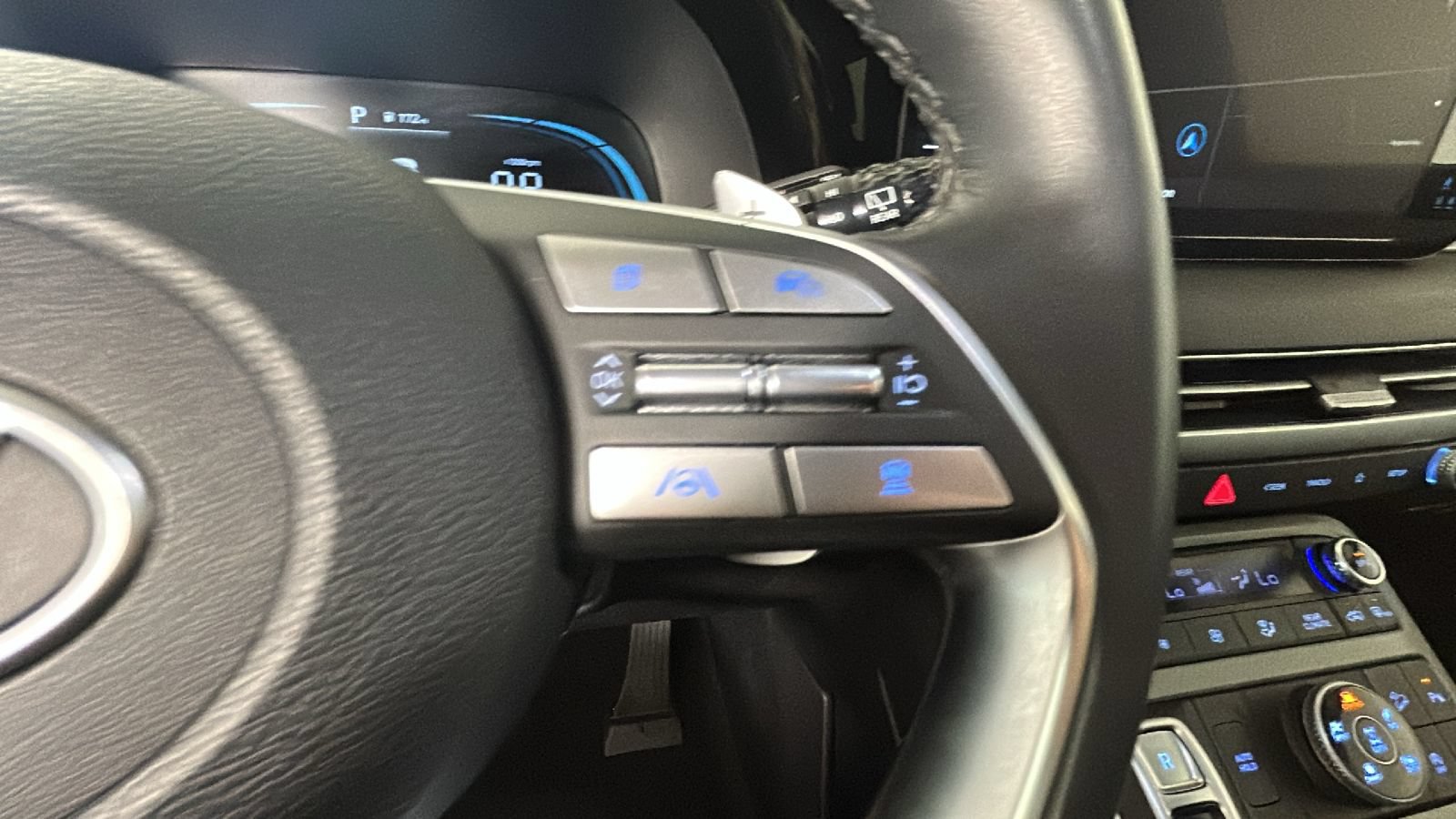 Used 2025 Hyundai Palisade SEL AWD/4WD image 18
