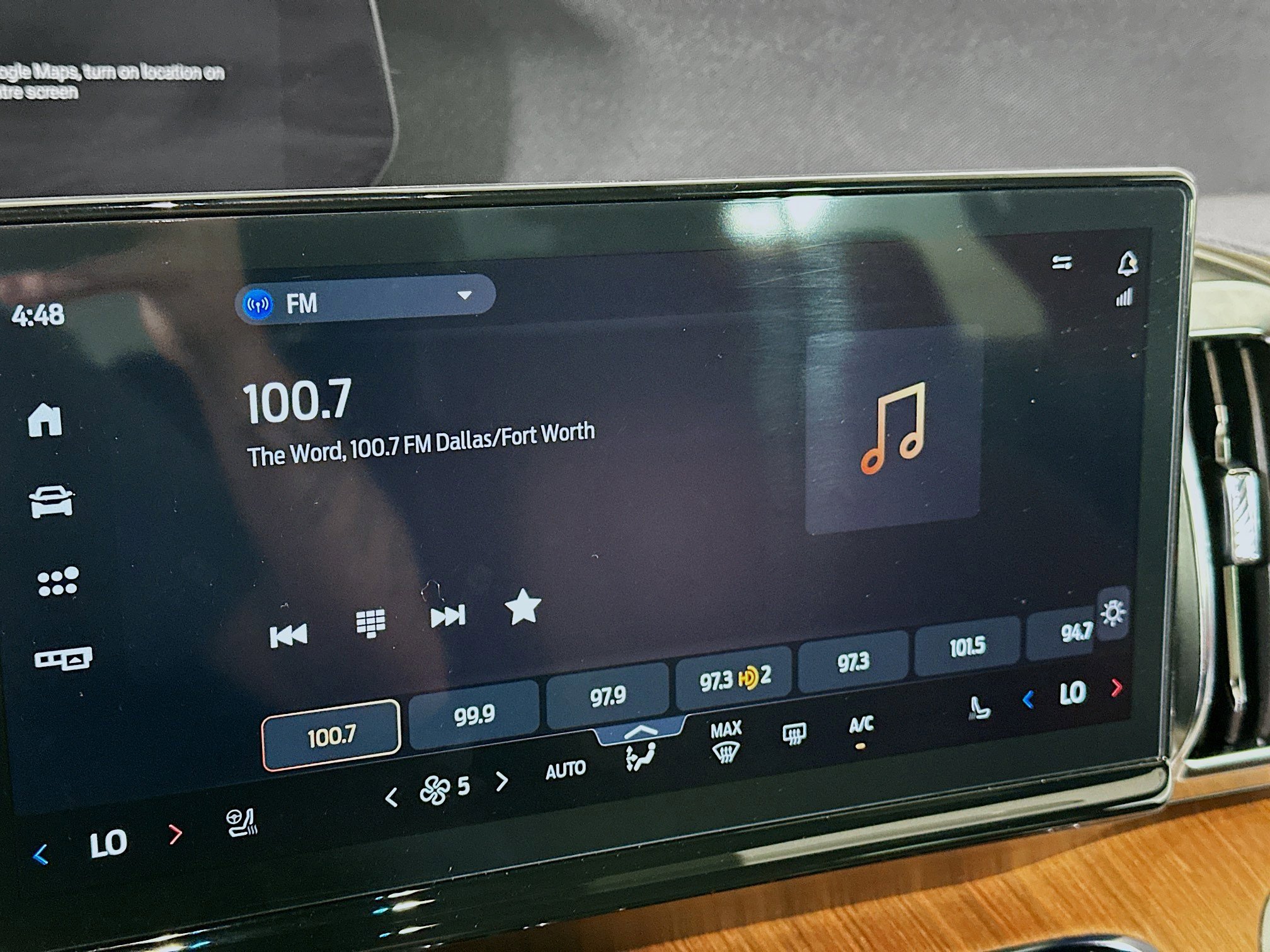 Used 2025 Ford Expedition King Ranch image 21