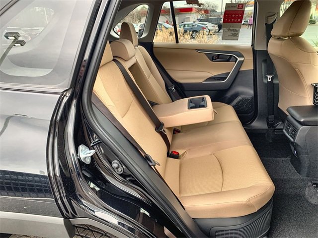 New 2025 Toyota RAV4 LE image 12