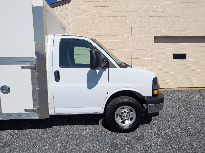 Used 2025 Chevrolet Express 3500 w/ Power Convenience Package RWD image 20