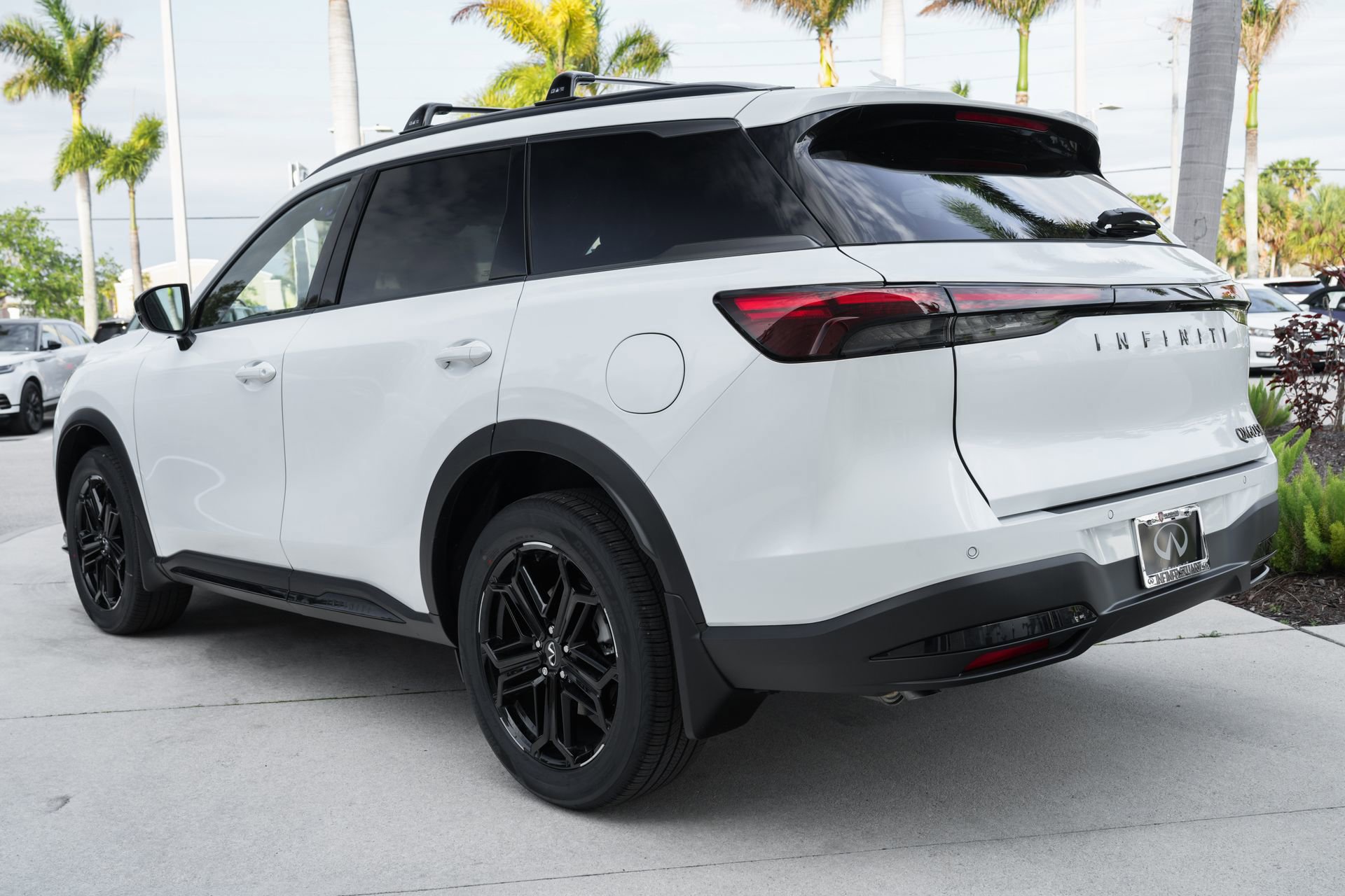 New 2026 INFINITI QX60 Sport w/ Dark Cargo Package image 20