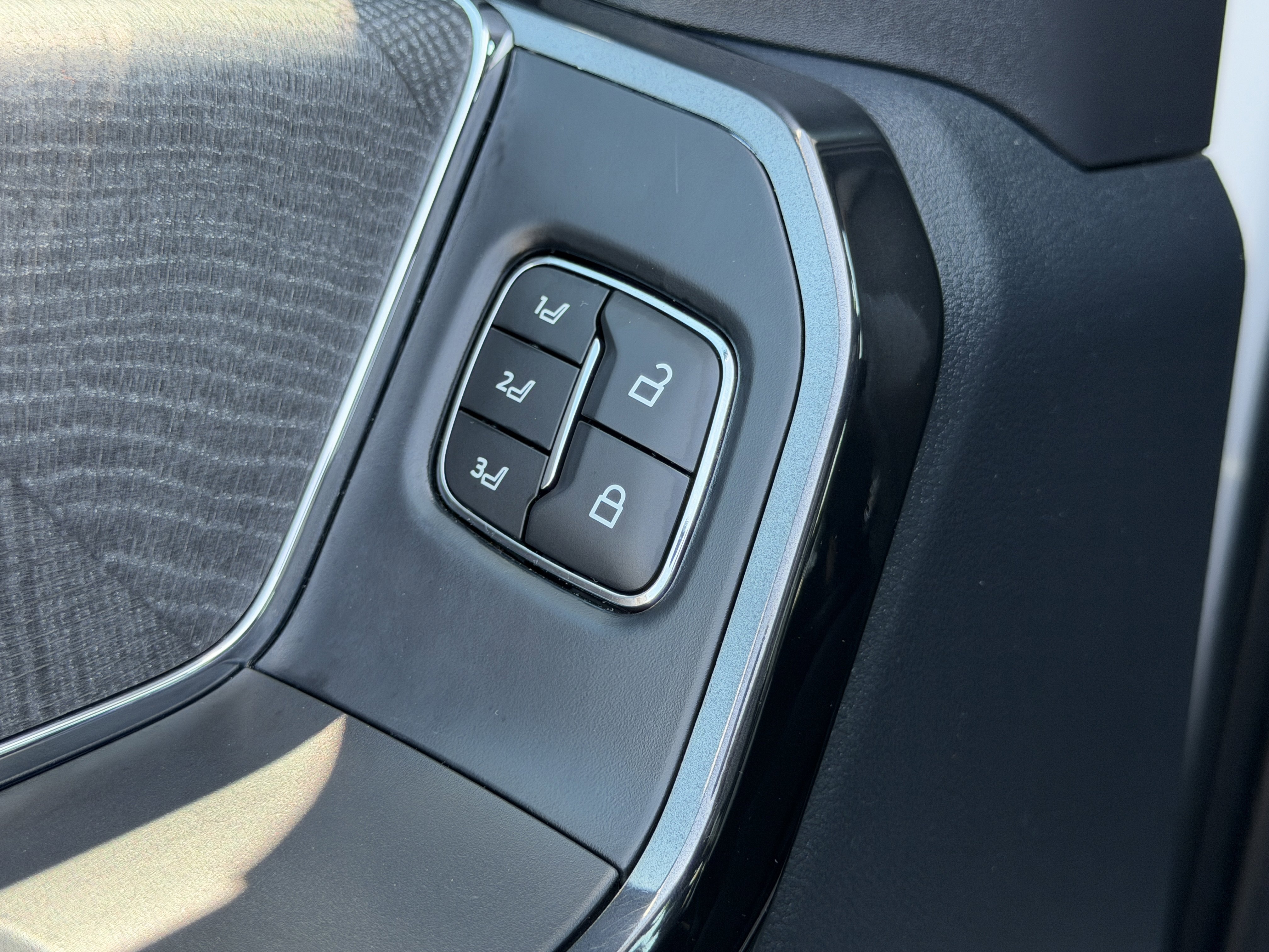 Certified 2023 Ford F150 Lightning Platinum image 12