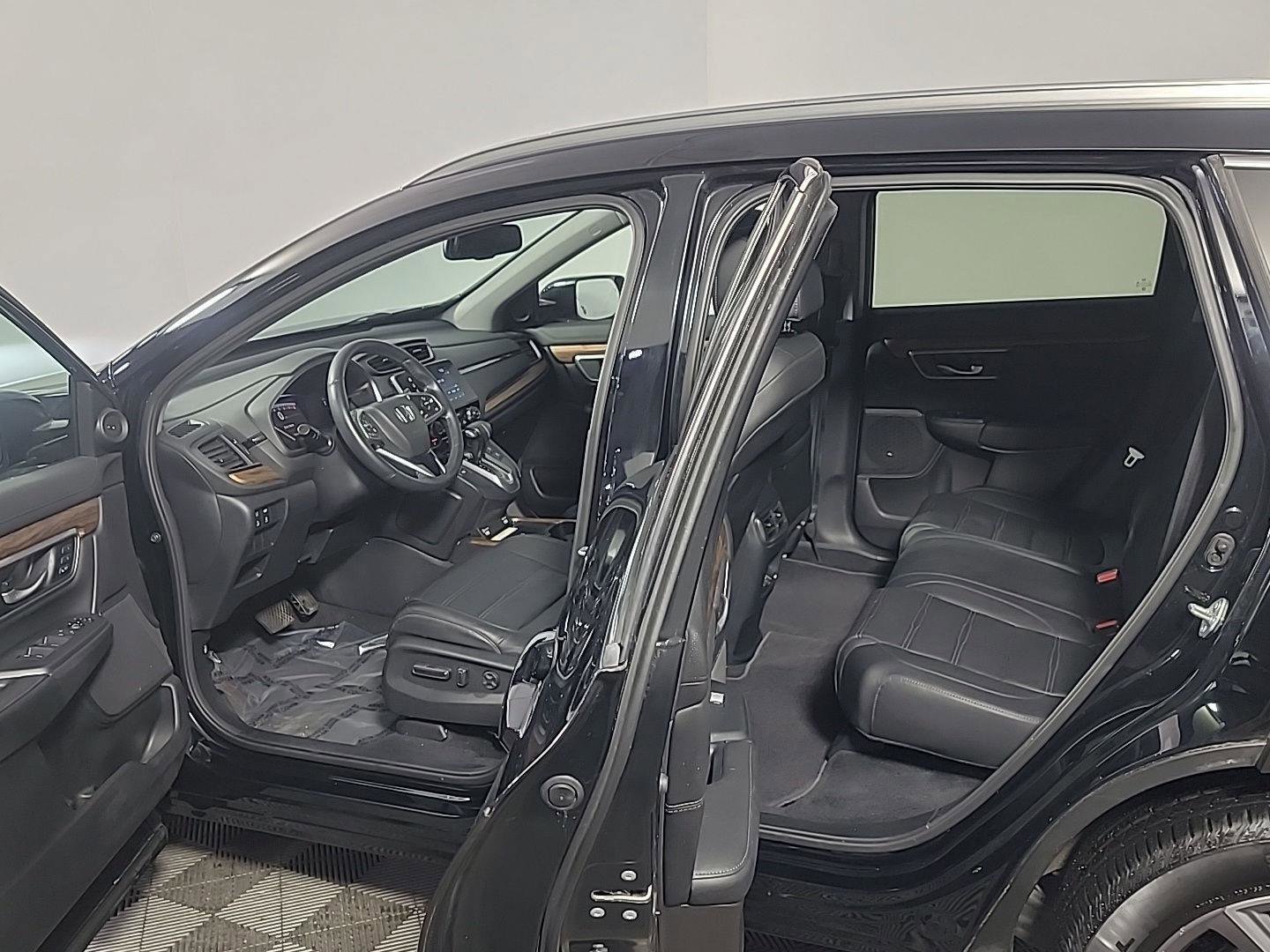 Certified 2020 Honda CR-V Touring image 16