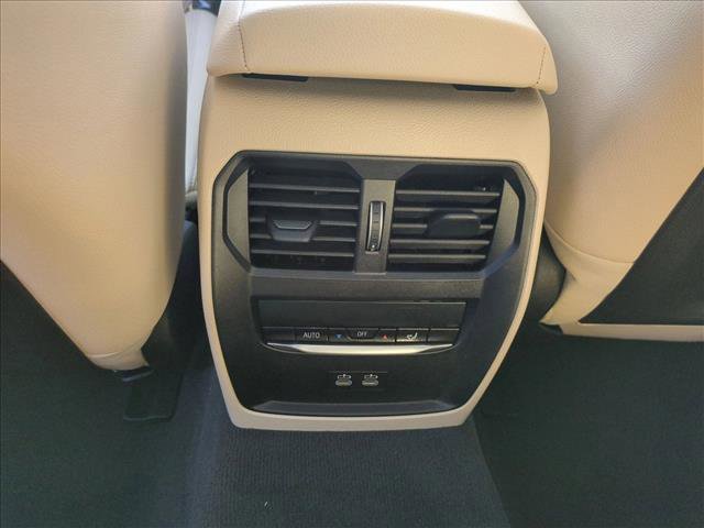 Used 2025 BMW i4 xDrive40i w/ Premium Package image 17