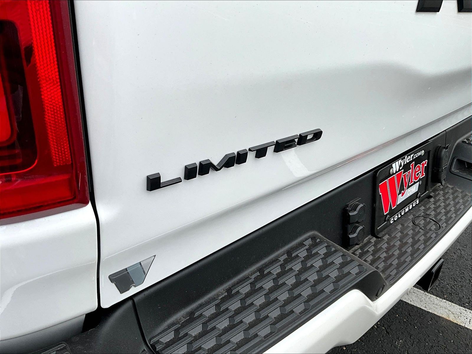 New 2026 RAM 1500 Limited AWD/4WD image 14