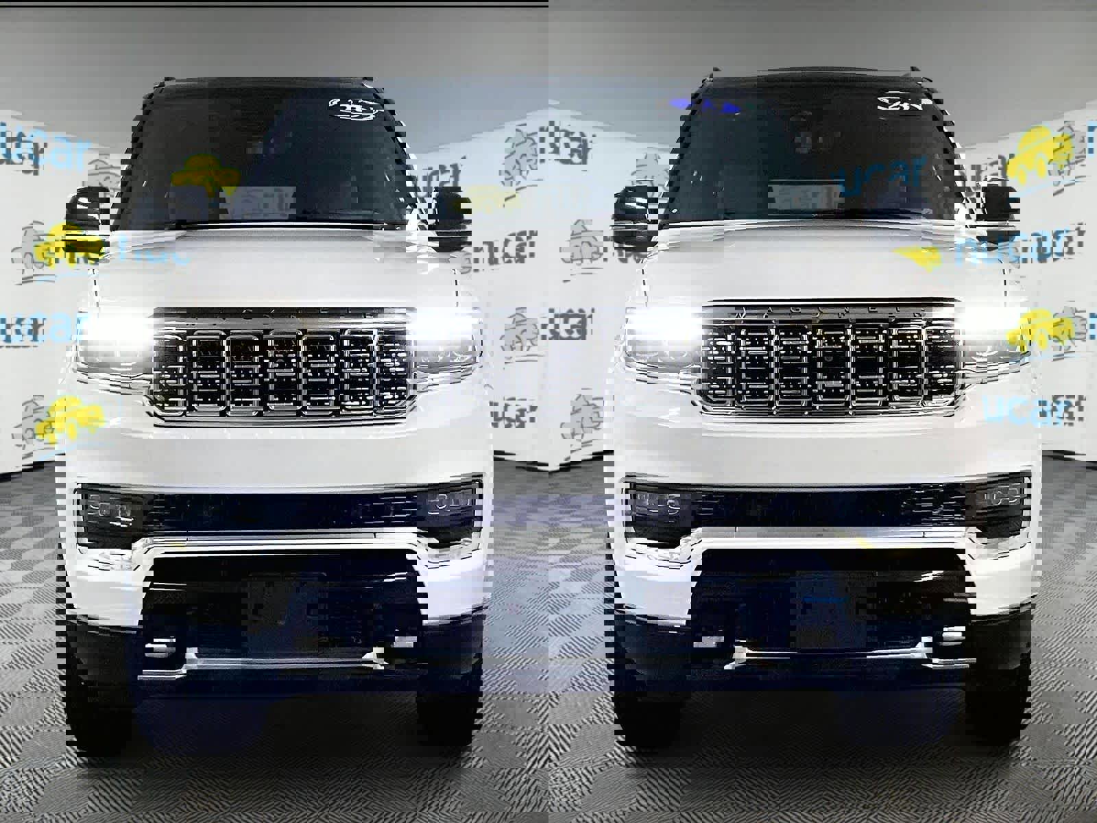 Used 2023 Jeep Grand Wagoneer L Series III w/ Rear Seat Video Group 1 image 2