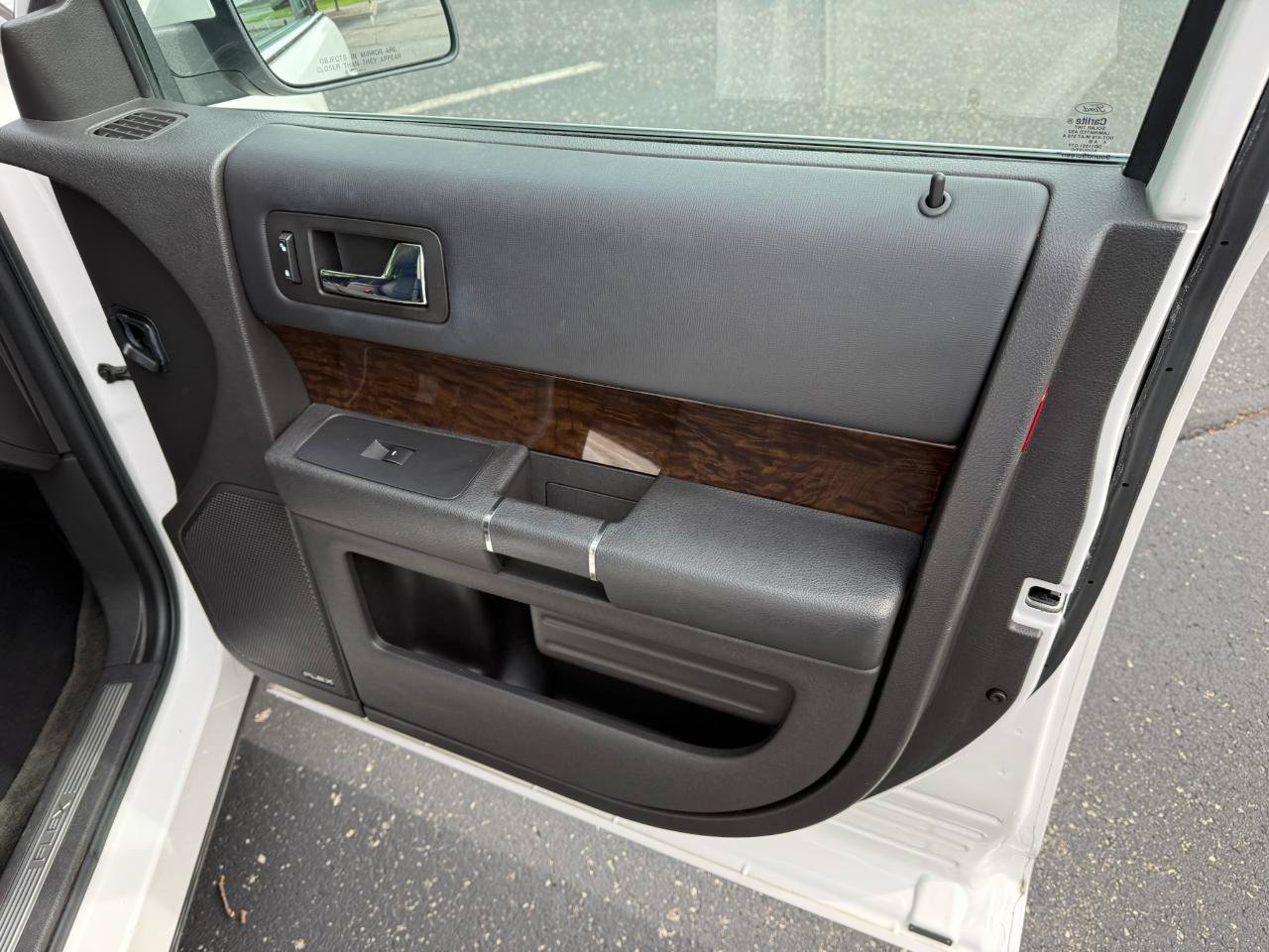 Used 2014 Ford Flex Limited FWD image 26