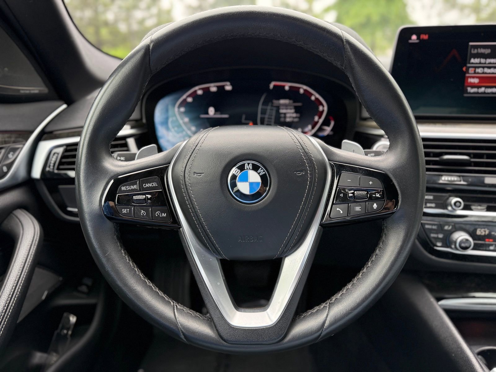 Used 2022 BMW 530i w/ M Sport Package RWD image 25