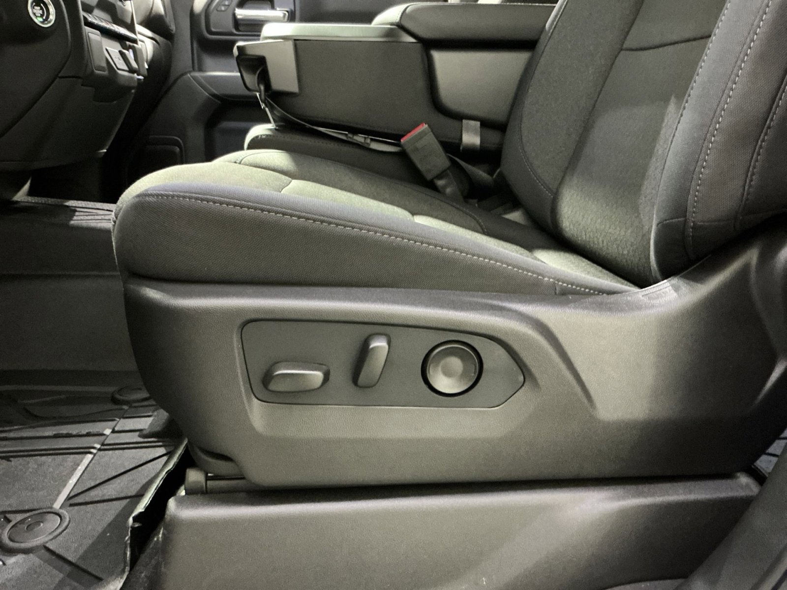 New 2026 Chevrolet Silverado 1500 Custom image 22