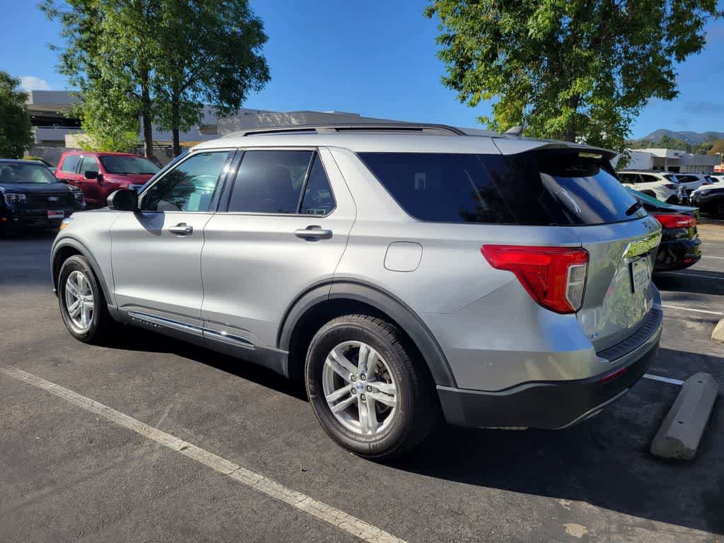 Certified 2023 Ford Explorer XLT w/ Equipment Group 202A image 6