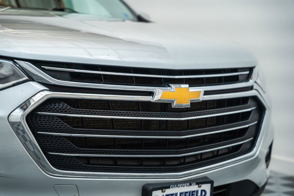 Used 2020 Chevrolet Traverse LT w/ Driver Confidence II Package AWD/4WD image 14