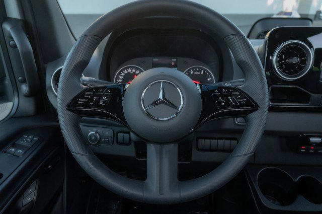 New 2025 Mercedes-Benz Sprinter 2500 image 21