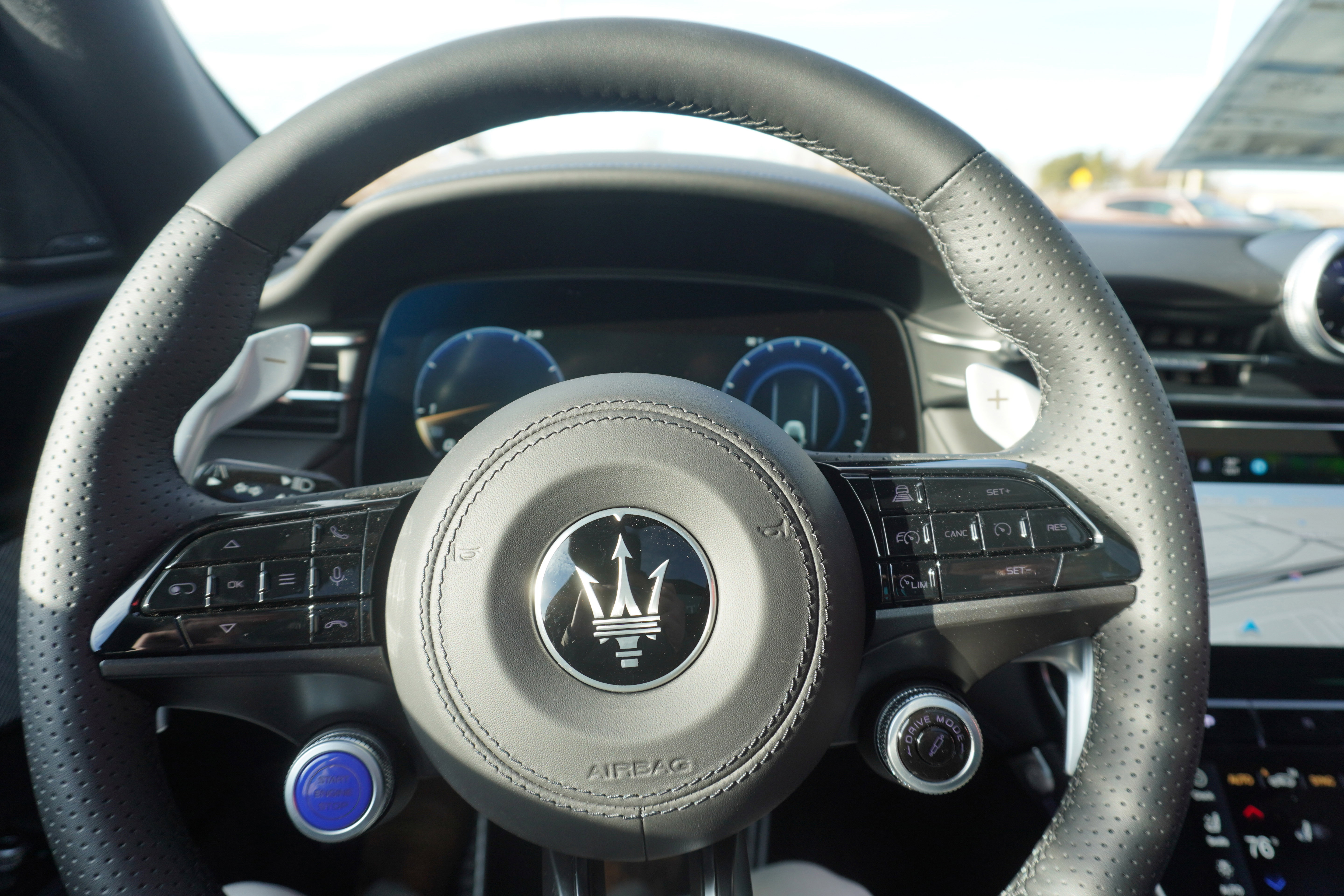 New 2025 Maserati Grecale Modena image 18