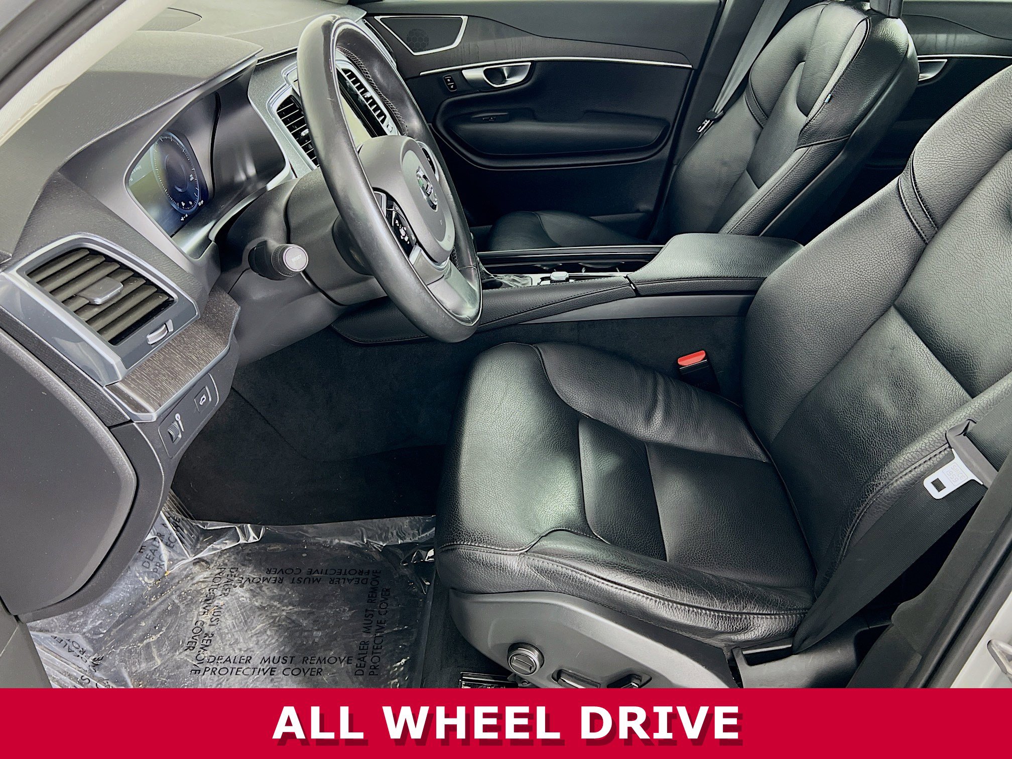 Used 2020 Volvo XC90 T6 Momentum image 3