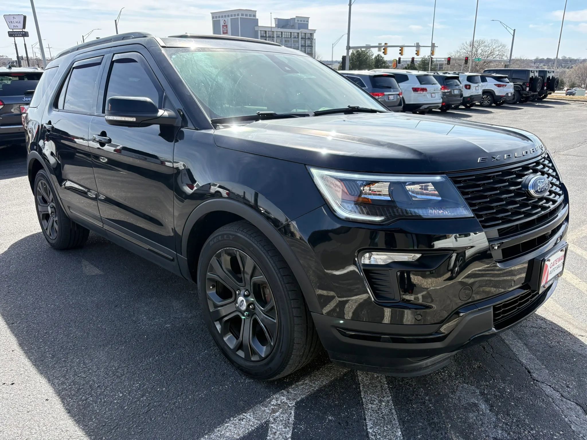 Used 2018 Ford Explorer Sport w/ Equipment Group 401A image 7
