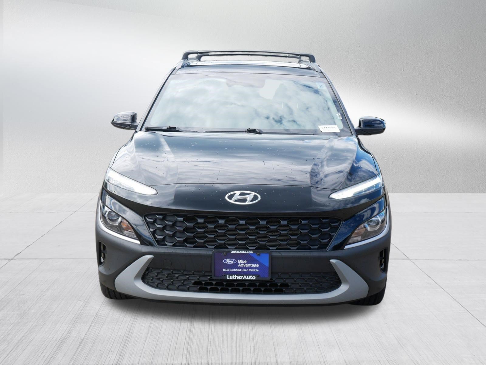 Used 2022 Hyundai Kona SEL w/ Convenience Package AWD/4WD image 2