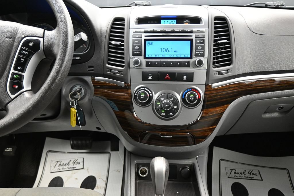 Used 2012 Hyundai Santa Fe GLS AWD/4WD image 17