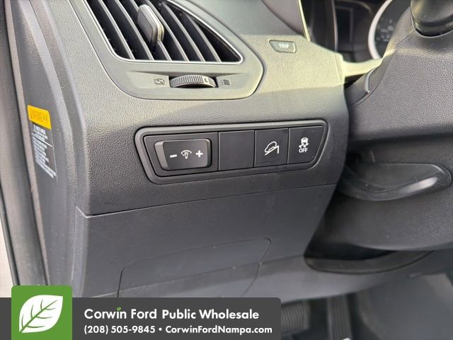 Used 2012 Hyundai Tucson GLS image 13