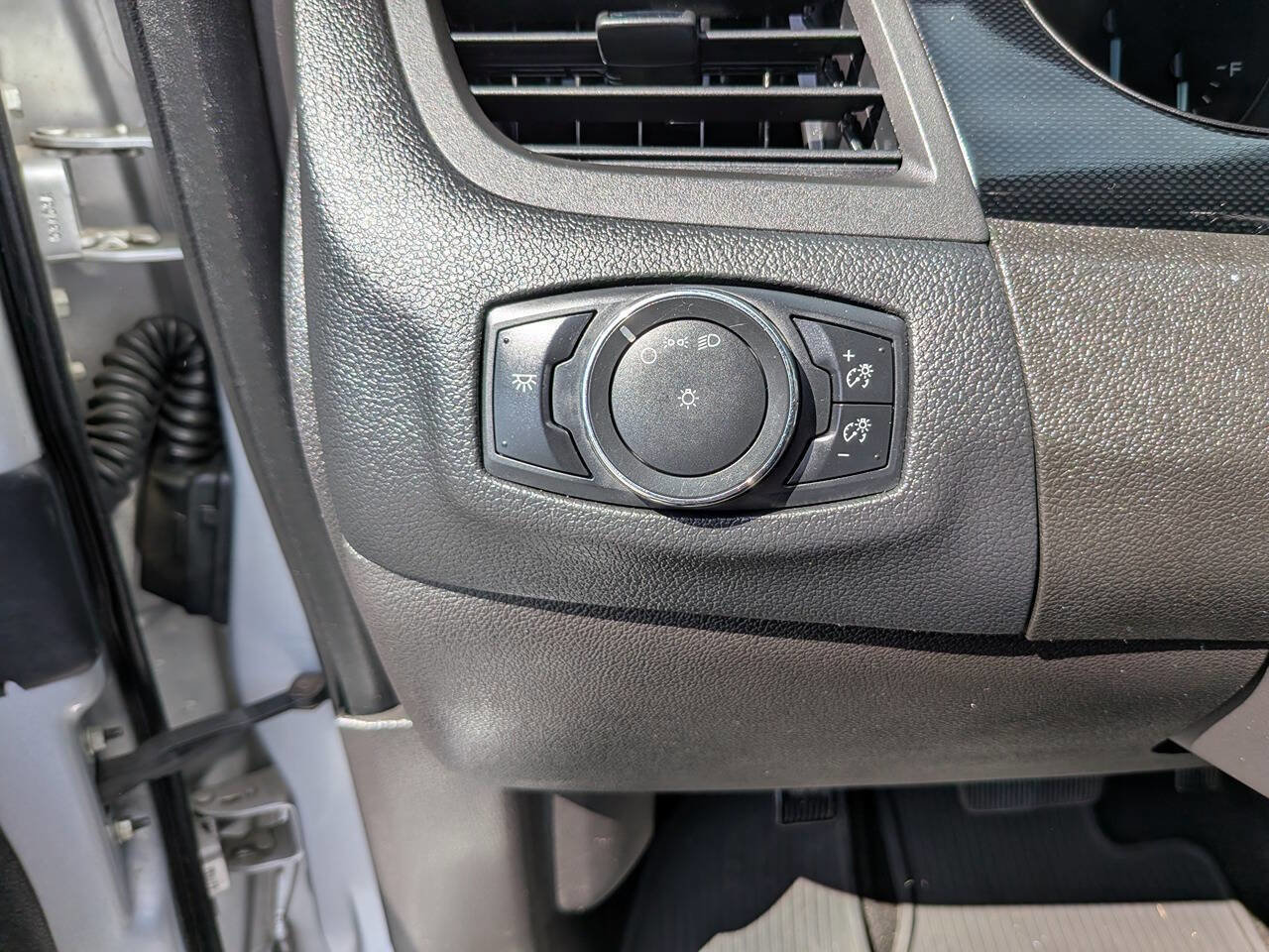 Used 2013 Ford Edge SE FWD image 12