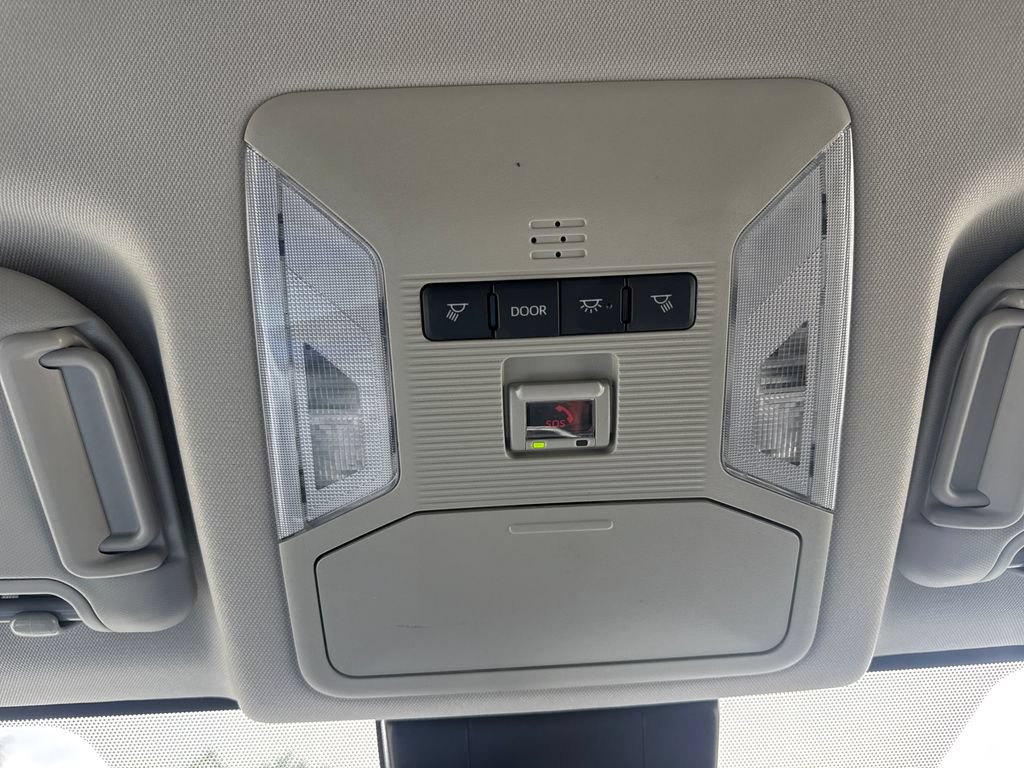Used 2024 Toyota RAV4 Adventure AWD/4WD image 28