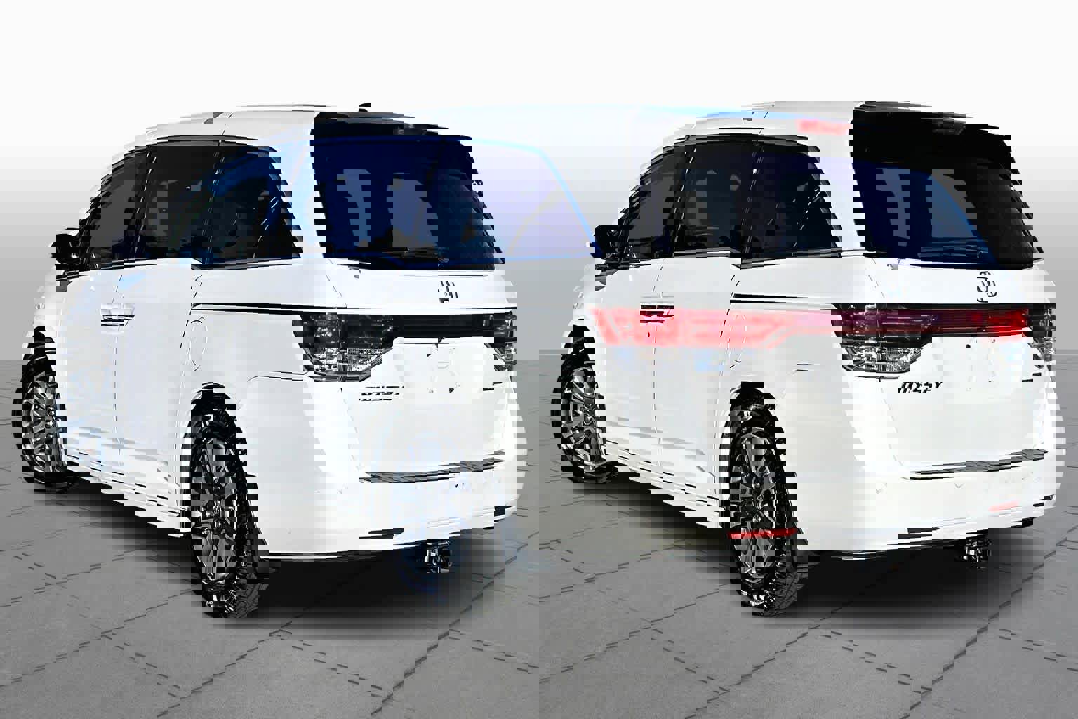 Used 2017 Honda Odyssey Touring image 12