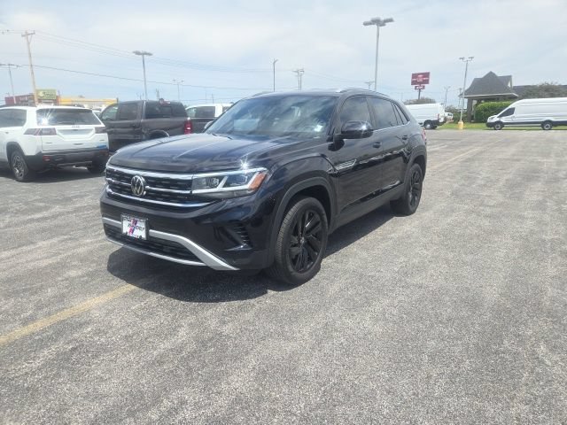 Used 2023 Volkswagen Atlas Cross Sport SE w/ Black Wheel Package