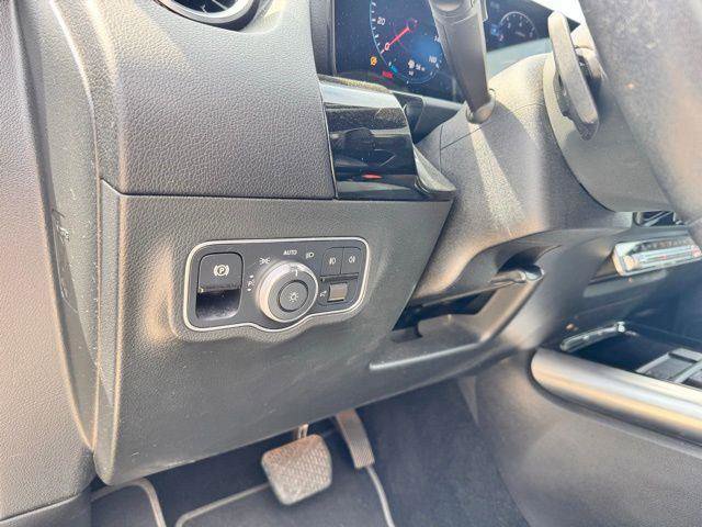 Certified 2022 Mercedes-Benz GLA 250 image 7