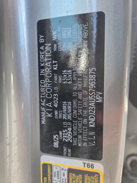 Used 2025 Kia Soul LX image 22