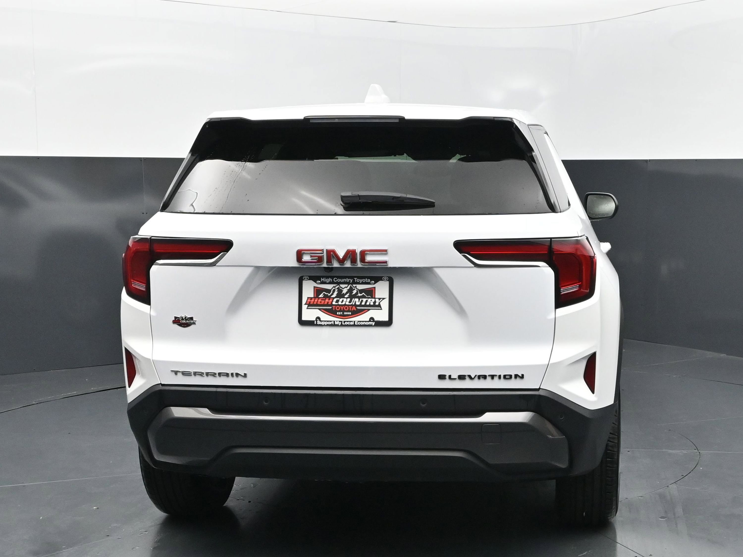 Used 2026 GMC Terrain Elevation FWD image 5