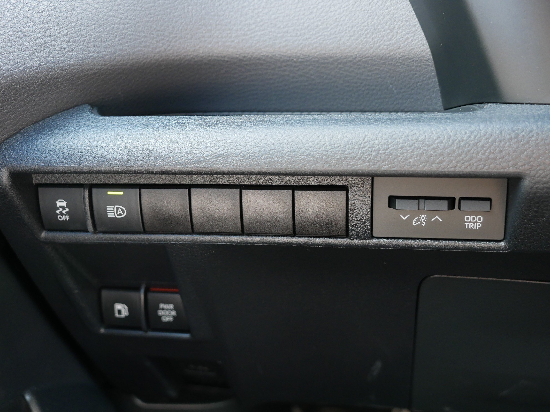 Used 2021 Toyota Sienna XSE FWD image 26
