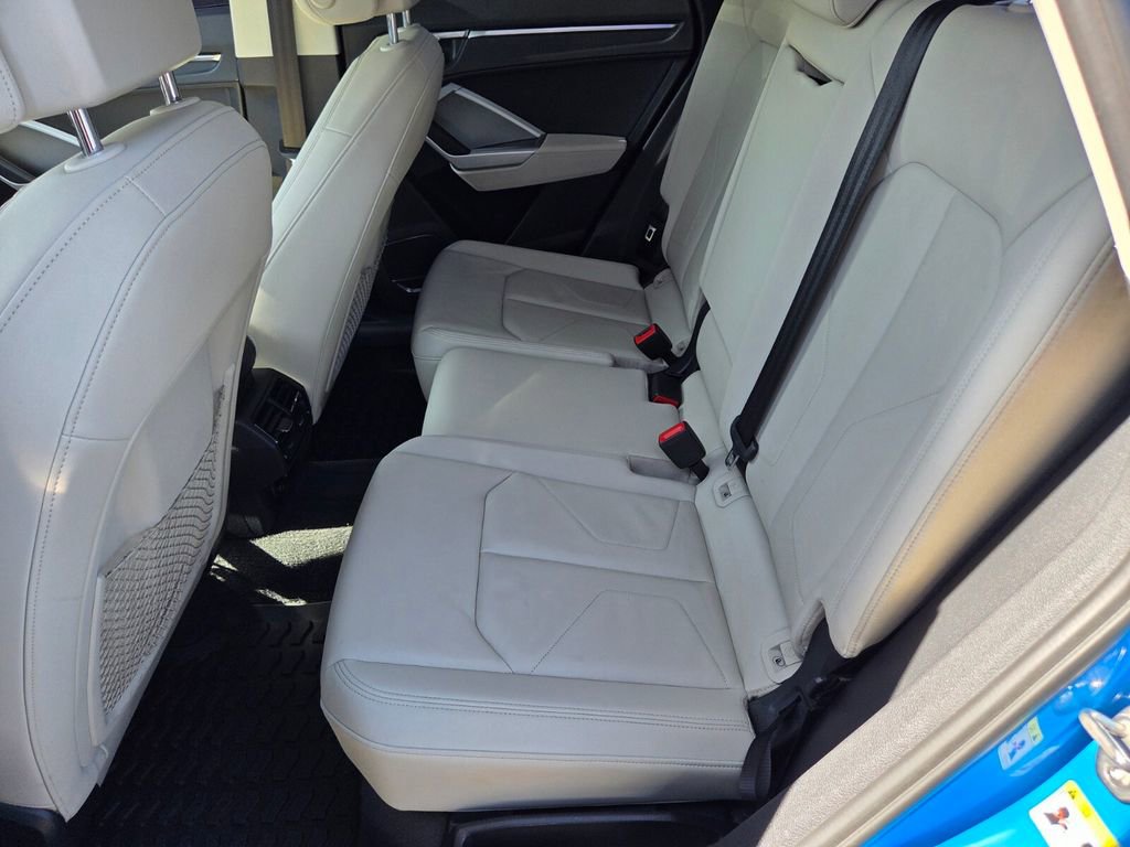 Used 2021 Audi Q3 2.0T Premium Plus w/ Premium Plus Package image 17
