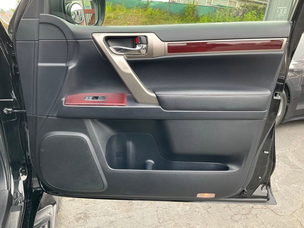Used 2016 Lexus GX 460 Luxury AWD/4WD image 80