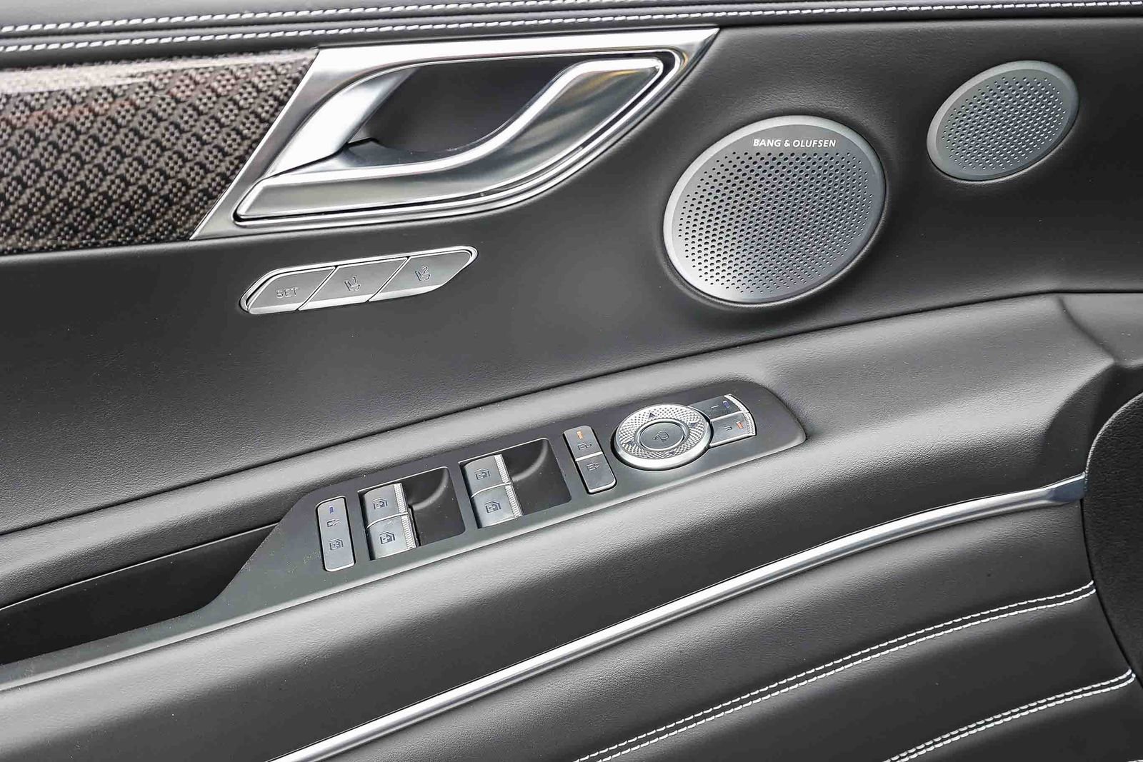 New 2026 Genesis GV80 3.5T e-SC image 22