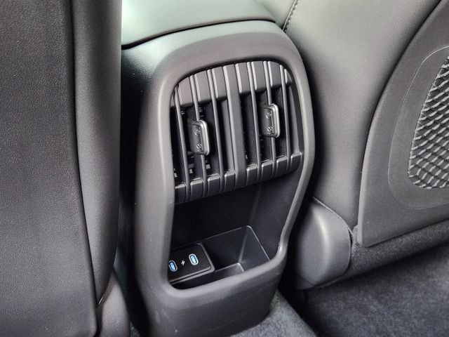 Certified 2025 Hyundai Kona Limited AWD/4WD image 23