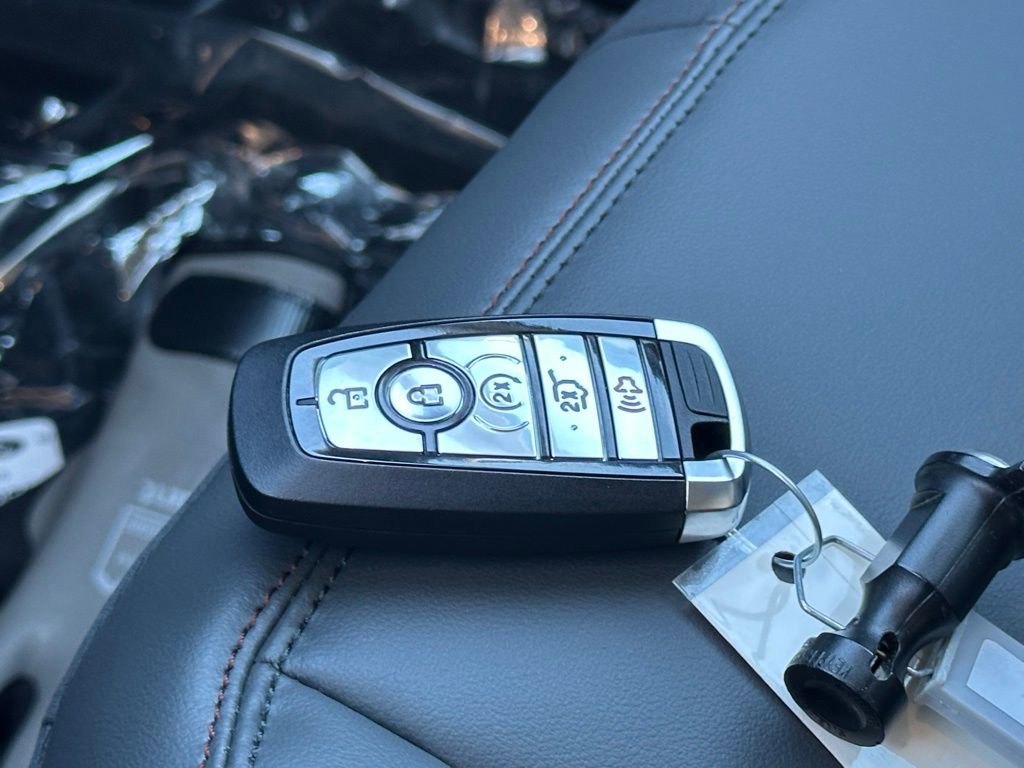 New 2026 Ford Explorer Active w/ Active Comfort Package image 34