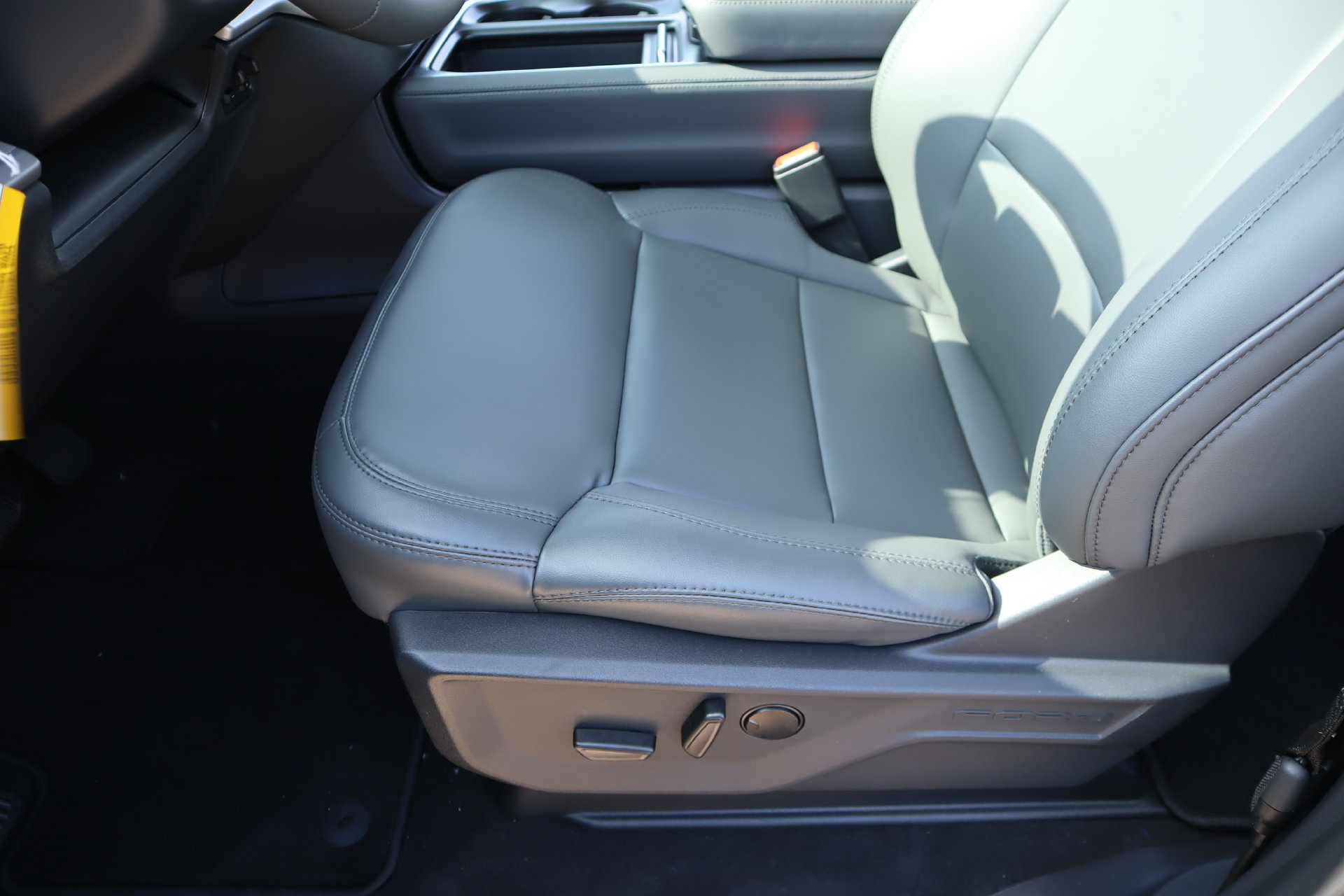 New 2026 Ford Expedition Active AWD/4WD image 14